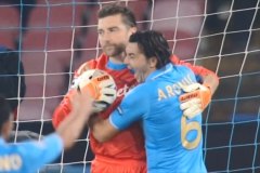 UEFA CHAMPIONS LEAGUE 2011-2012 Group-A 3節 ナポリ vs バイエルン・ミュンヘン NAPOLI vs BAYERN MUNCHEN 2011.10.18