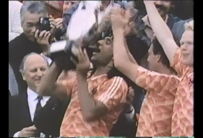 868 KING OF EUROPE 1988 TOR ! TOTAL FOOTBALL キング・オブ・ヨーロッパ 1988