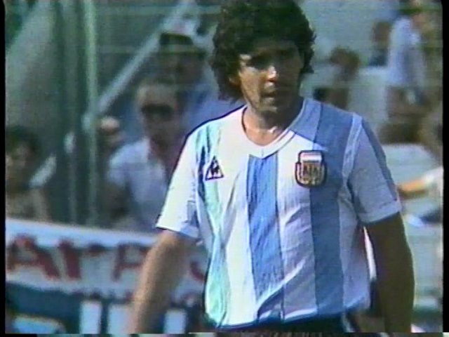 215 WORLD CUP HALL OF FAME 2-2 Diego Maradona